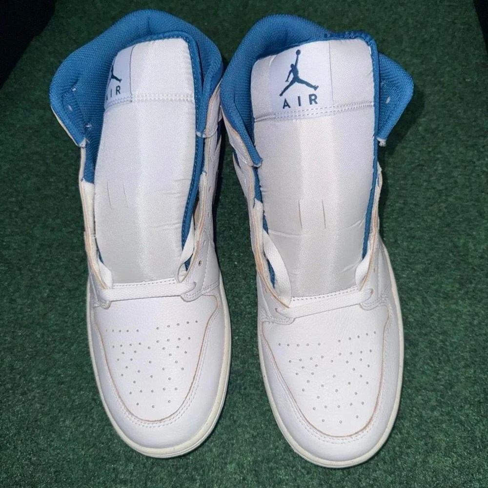 Jordan 1 mid SE white blue Size 13